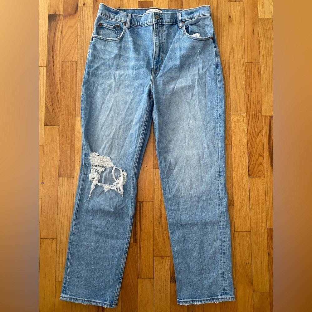 Abercrombie & Fitch The 90s Straight Ultra High Rise